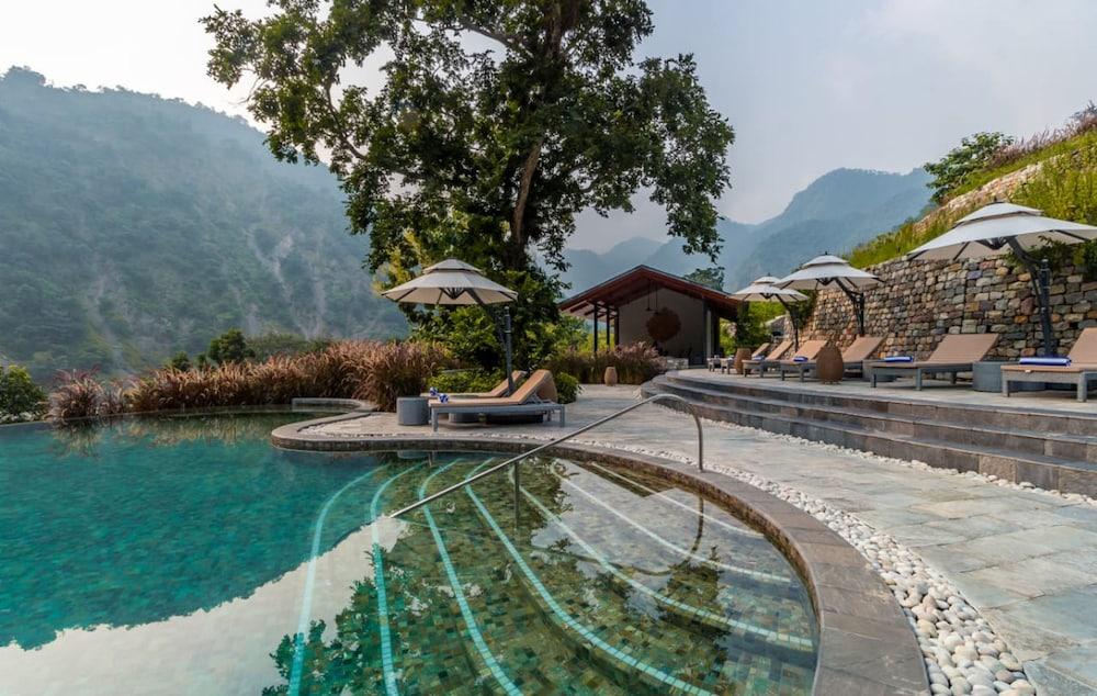 Taj Rishikesh Resort And Spa Дехрадун Екстериор снимка